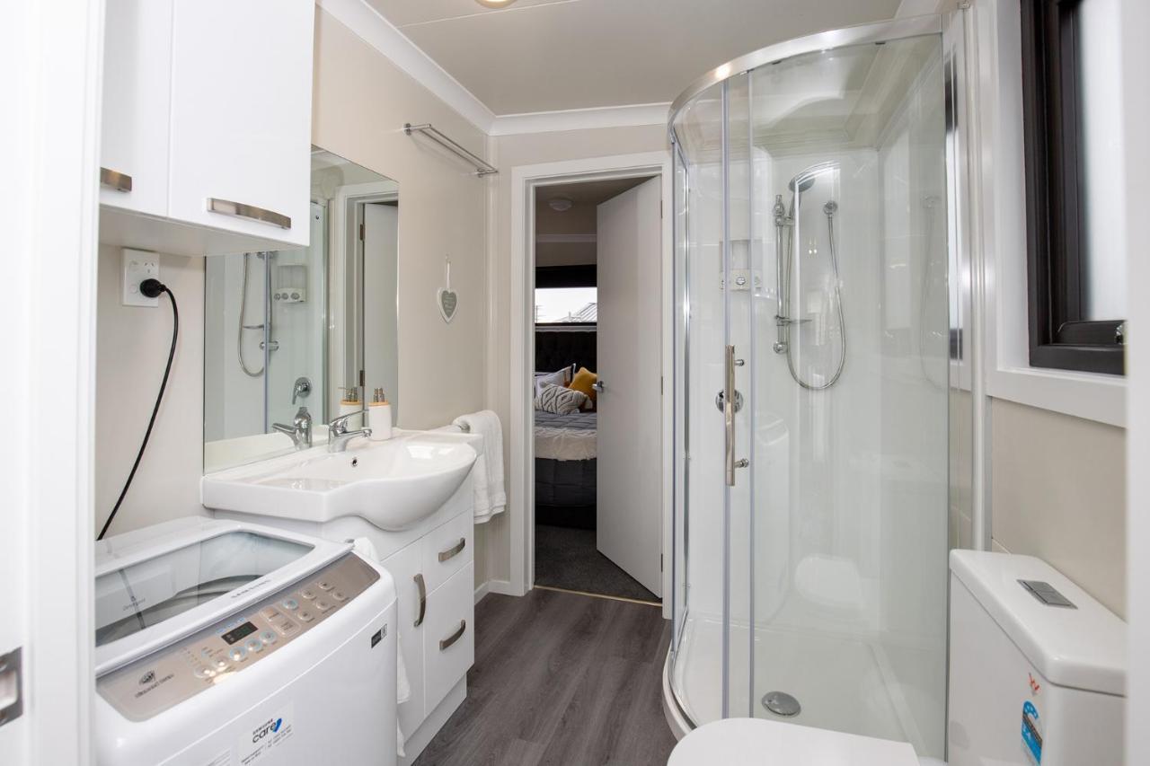 Affordable Modern Accommodation Westport Esterno foto