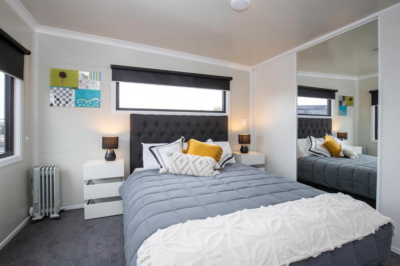 Affordable Modern Accommodation Westport Esterno foto