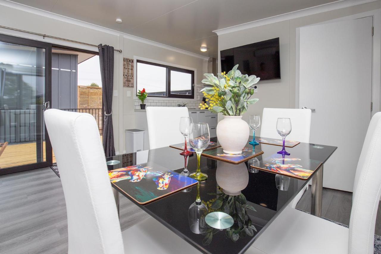 Affordable Modern Accommodation Westport Esterno foto